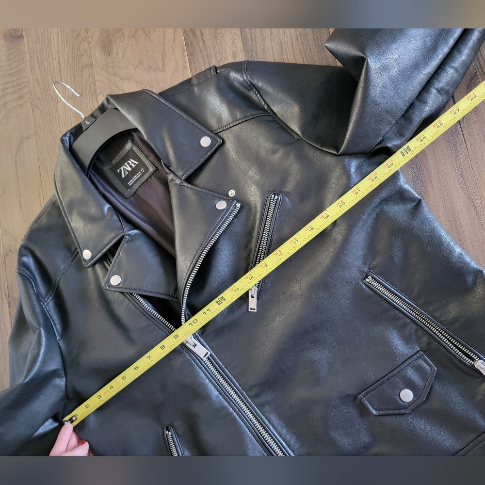 đ¤ Zara Moto BikerâJacket Black Faux Leather Zipper &Buckle Detailing Motorcycle - Picture 4 of 16